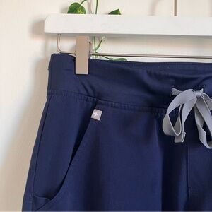 Figs navy jogger scrub pant SP
